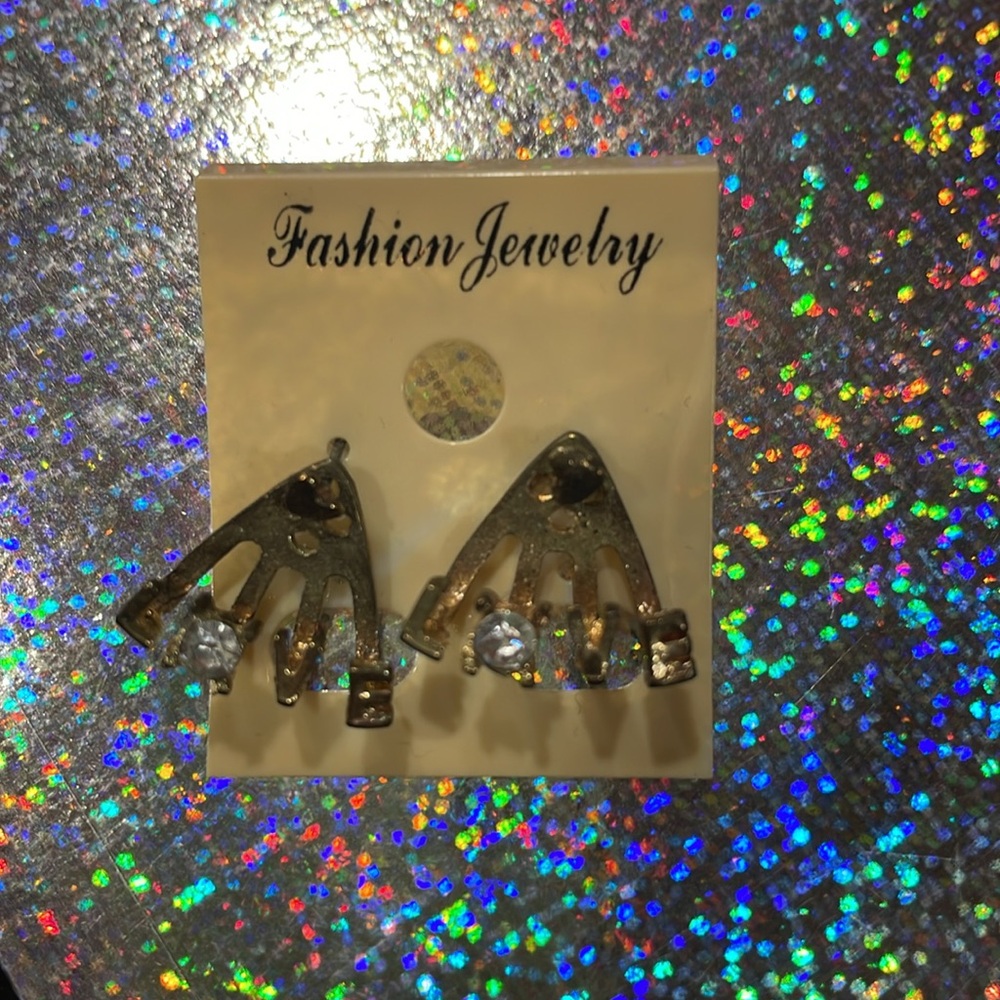 LOVE gold fashion earrings